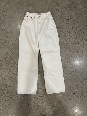 Abercrombie & Fitch Cream High-Rise Straight Jeans